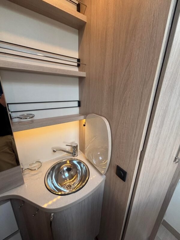 RAPIDO 650 FF - Image 16