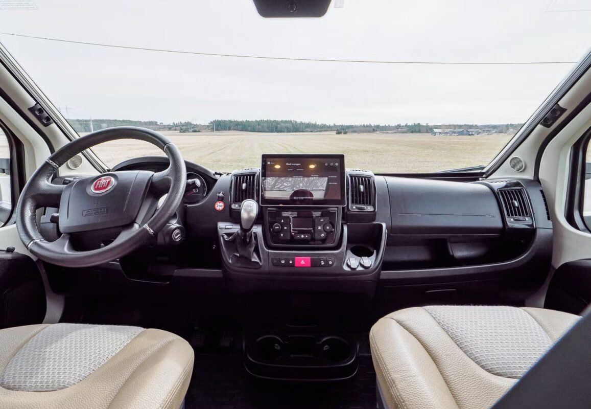 RAPIDO 665 F - Image 9