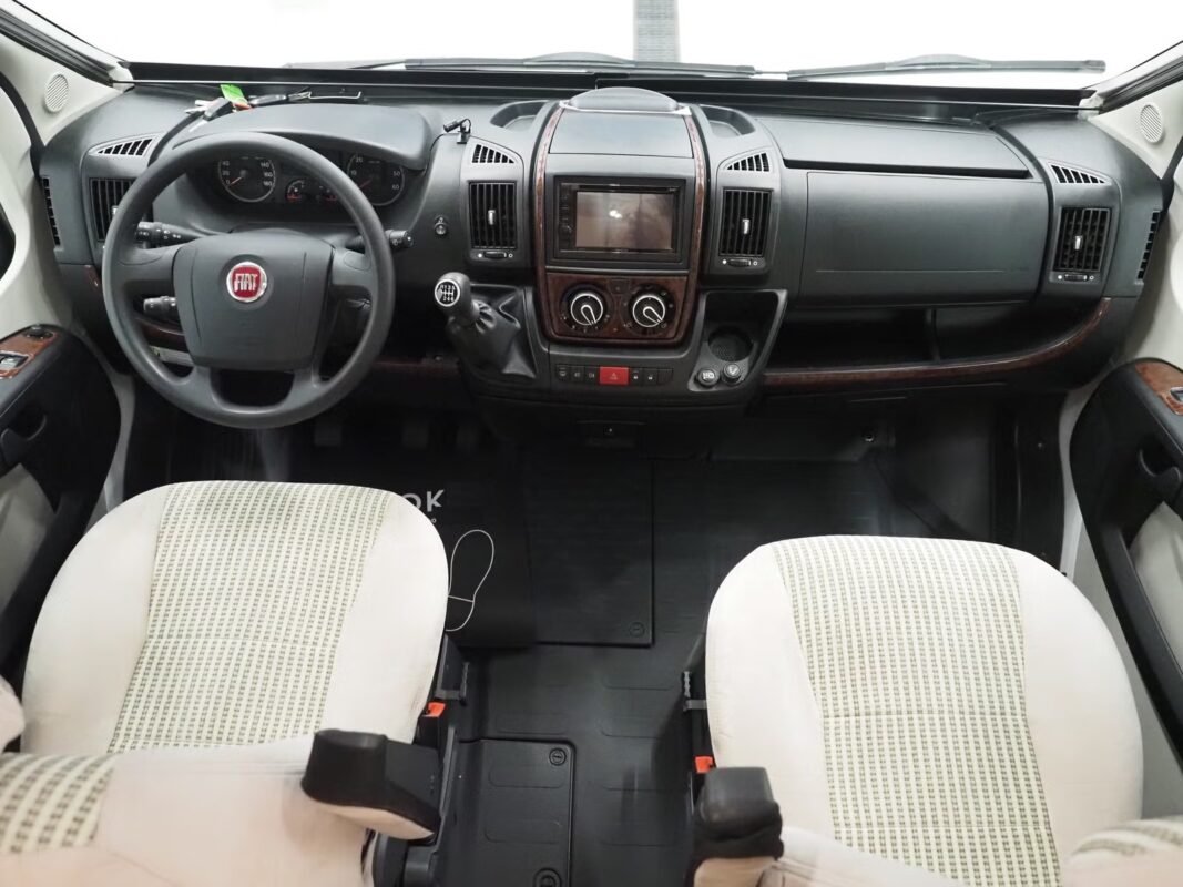 RAPIDO 691 FF - Image 8