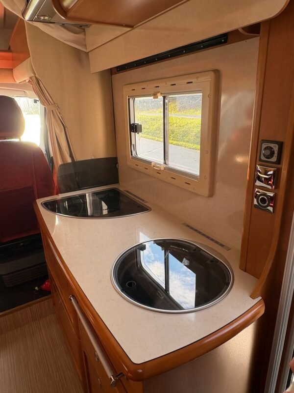 RAPIDO 790FF - Image 12