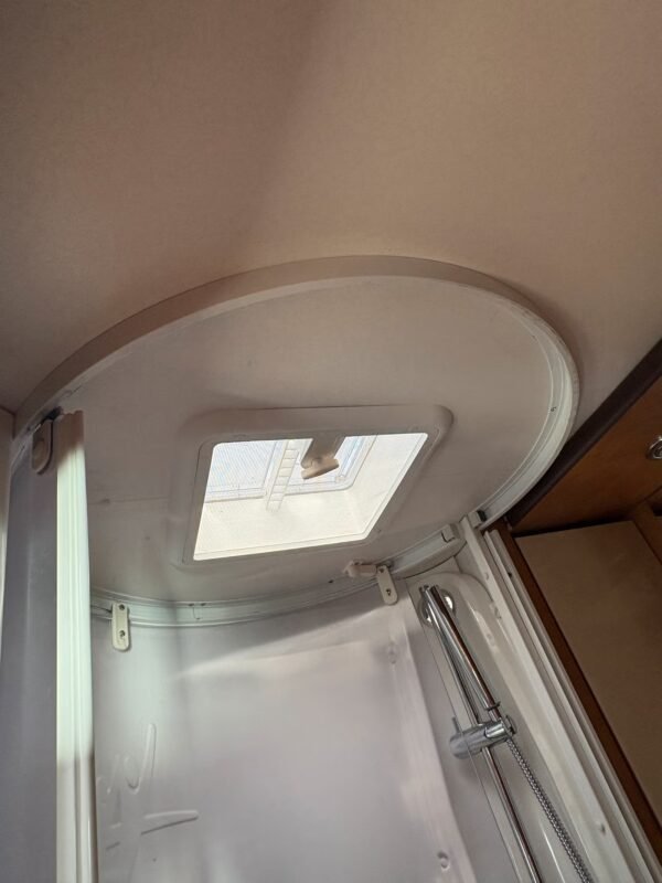 RAPIDO 790FF - Image 13