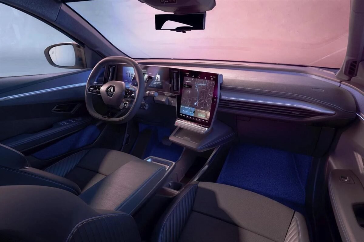 RENAULT SCENIC E-TECH TECHNO ESPRIT ALPINE GRANDE AUTONOMIE - Image 16