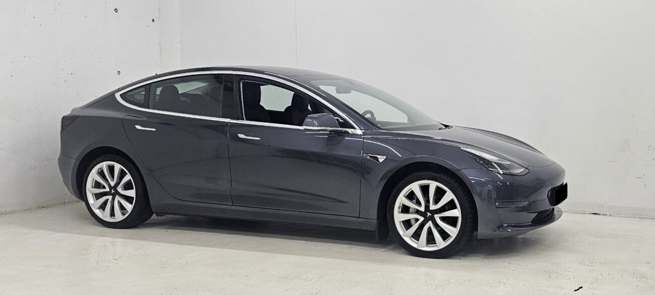 TESLA MODEL 3 LONG RANGE DUAL MOTOR - Image 3