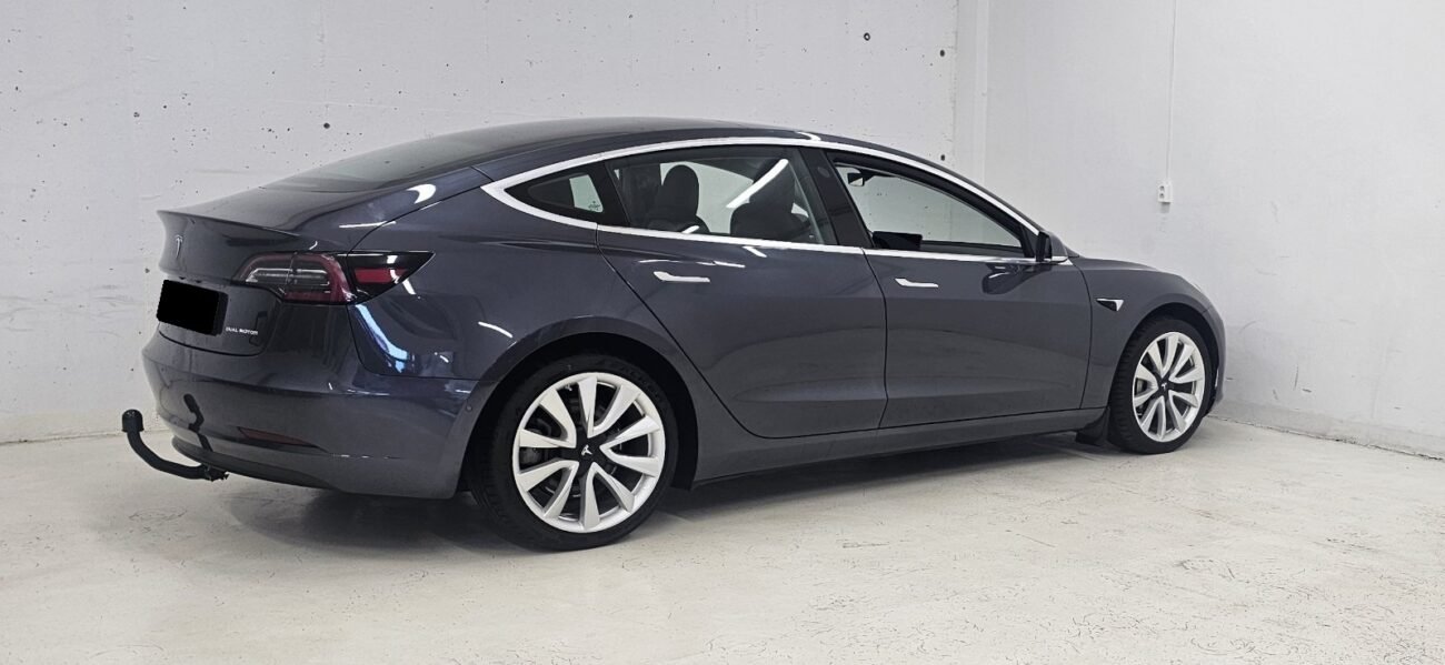 TESLA MODEL 3 LONG RANGE DUAL MOTOR - Image 5