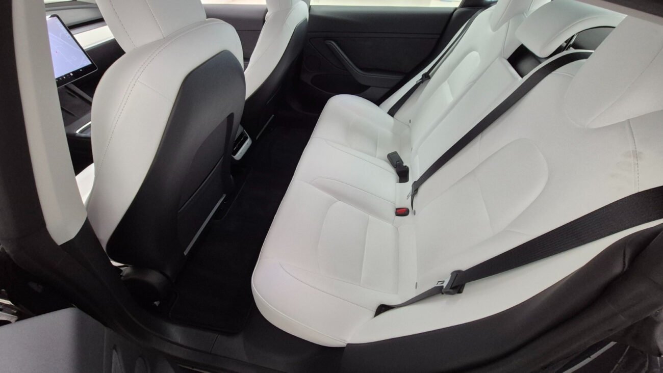 TESLA MODEL 3 LONG RANGE DUAL MOTOR - Image 10