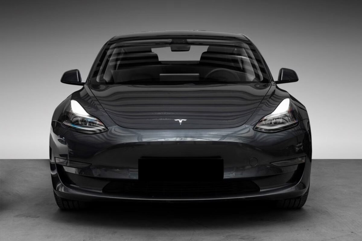 TESLA MODEL 3 LONG RANGE DUAL MOTOR - Image 3
