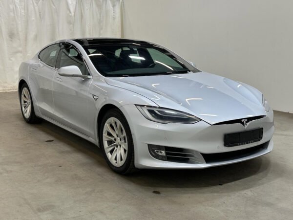 TESLA MODEL S 100D SUPERCHARGE GRATUITE TRANSFERABLE SC01