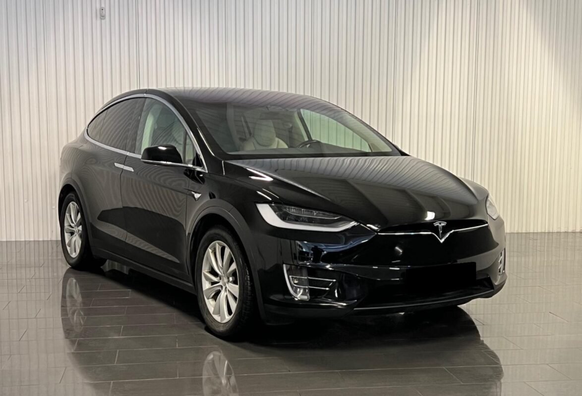 TESLA MODEL X 100D 7 PLACES DUAL MOTOR CHARGES GRATUITES SC01 - Image 1