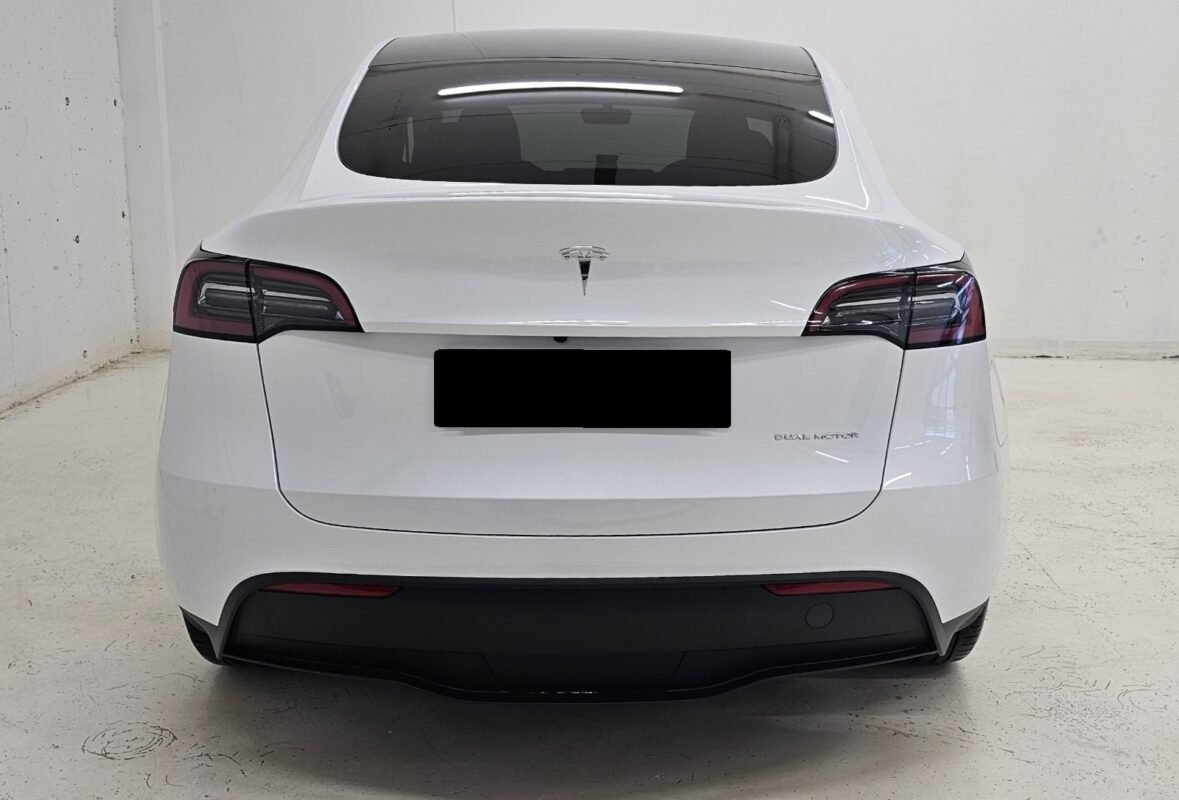 TESLA MODEL Y LONG RANGE BLANC 2023 - Image 6