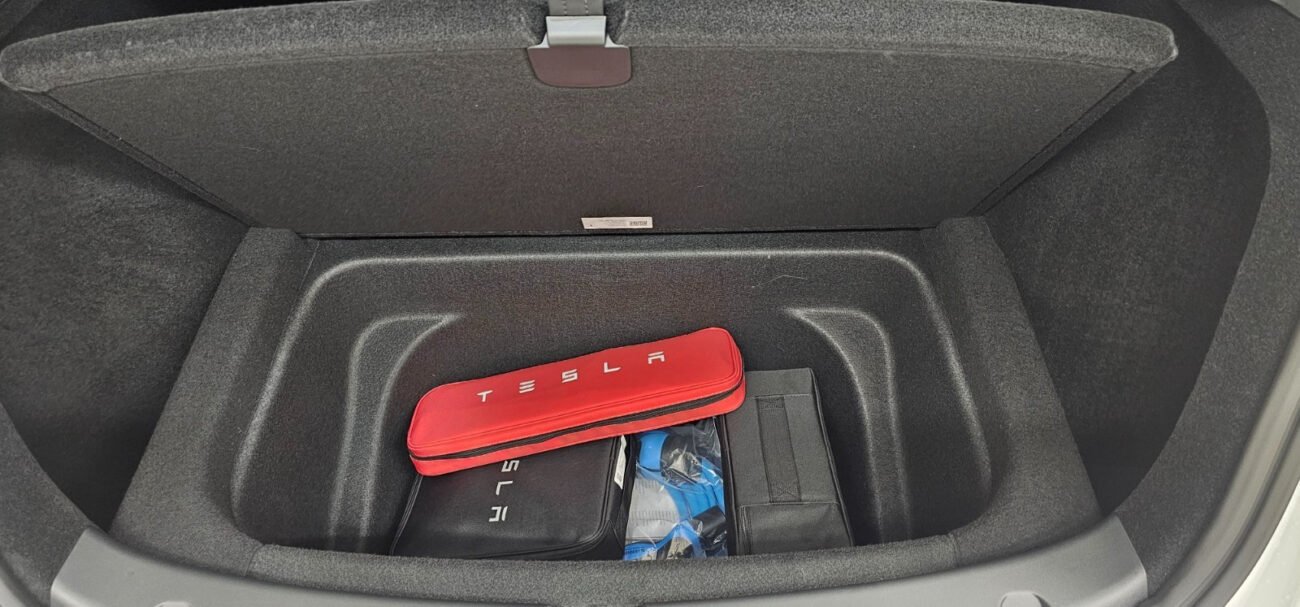 TESLA MODEL Y LONG RANGE BLANC 2023 - Image 11