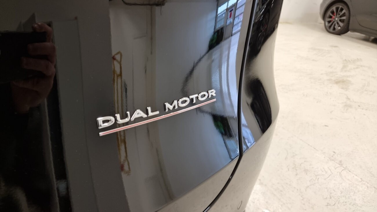 TESLA MODEL Y PERFORMANCE - Image 8