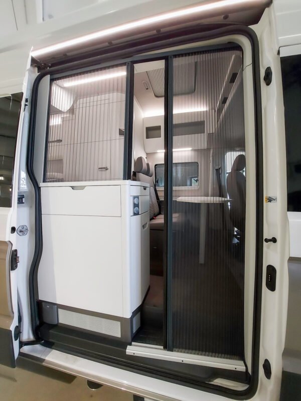 VOLKSWAGEN CRAFTER GRAND CALIFORNIA 2.0 TDI 680 BVA8 - Image 8