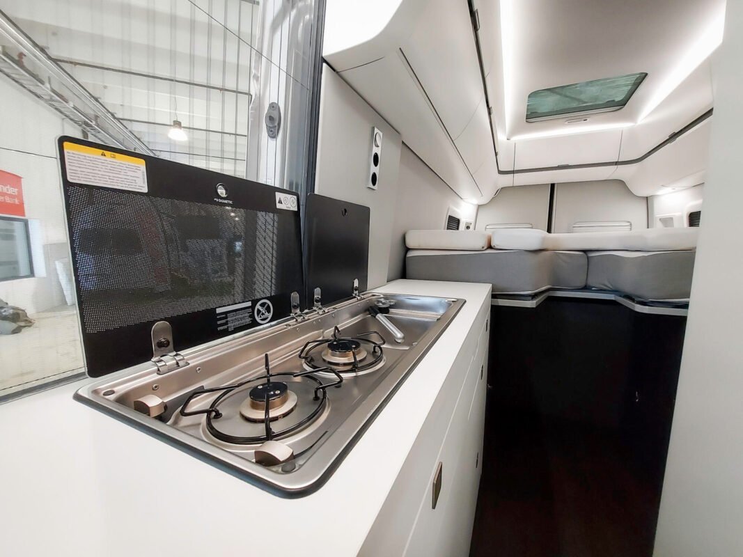 VOLKSWAGEN CRAFTER GRAND CALIFORNIA 2.0 TDI 680 BVA8 - Image 12