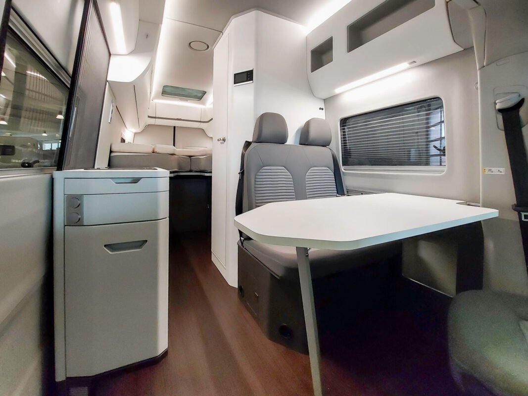 VOLKSWAGEN CRAFTER GRAND CALIFORNIA 2.0 TDI 680 BVA8 - Image 15