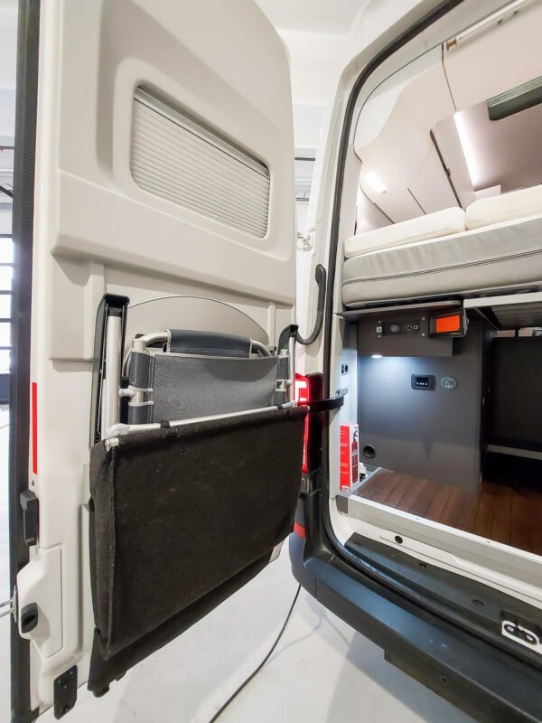 VOLKSWAGEN CRAFTER GRAND CALIFORNIA 2.0 TDI 680 BVA8 - Image 19