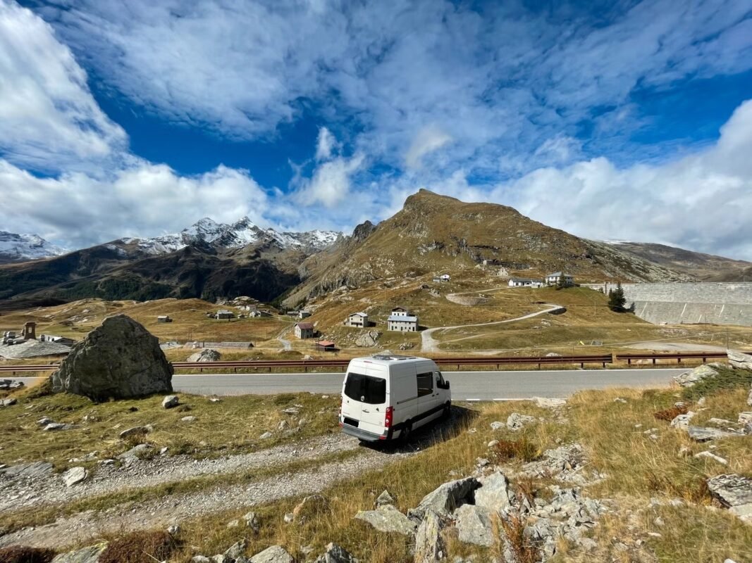 VOLKSWAGEN CRAFTER VAN 2.0 TDI 163 - Image 3