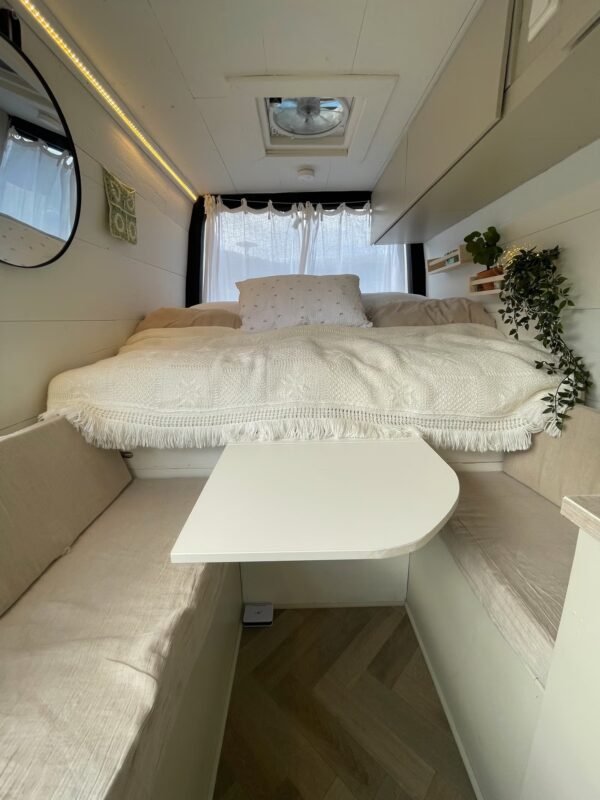 VOLKSWAGEN CRAFTER VAN 2.0 TDI 163 - Image 18