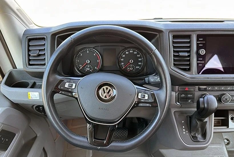 VOLKSWAGEN GRAND CALIFORNIA 600 - Image 6