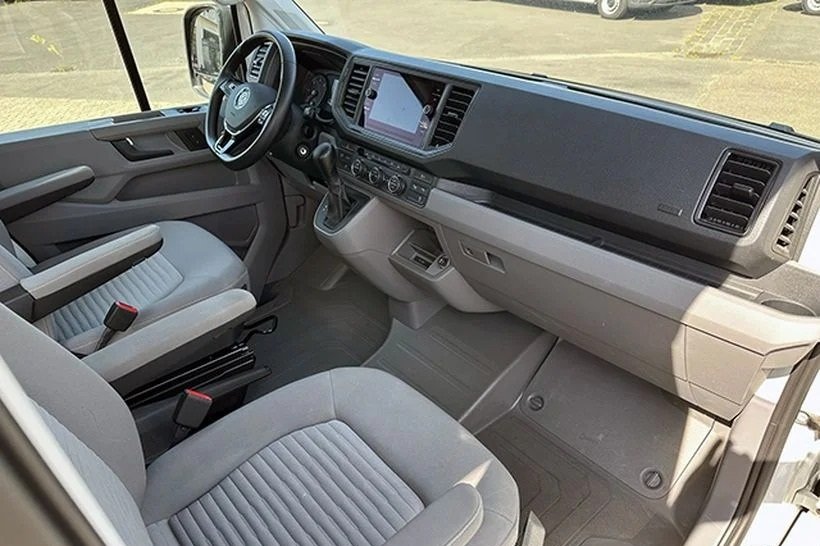 VOLKSWAGEN GRAND CALIFORNIA 600 - Image 9