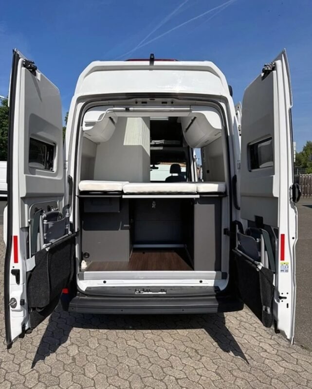 VOLKSWAGEN GRAND CALIFORNIA 600 - Image 20