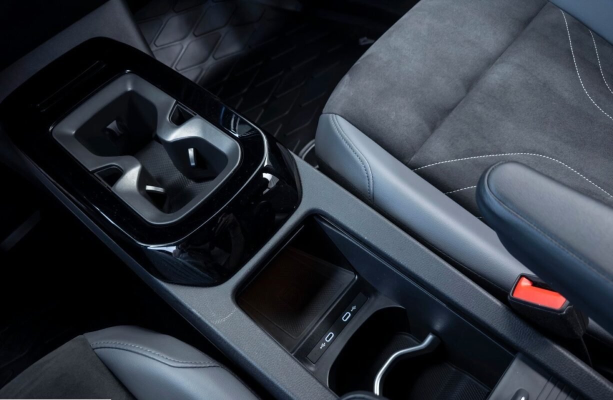 VOLKSWAGEN ID.4 174 CH PRO 77 kWH LIFE PLUS - Image 13