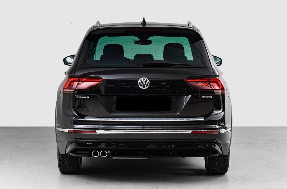 VOLKSWAGEN TIGUAN 2.0 TDI 150 EXCLUSIF R LINE 4MOTION DSG7 - Image 8