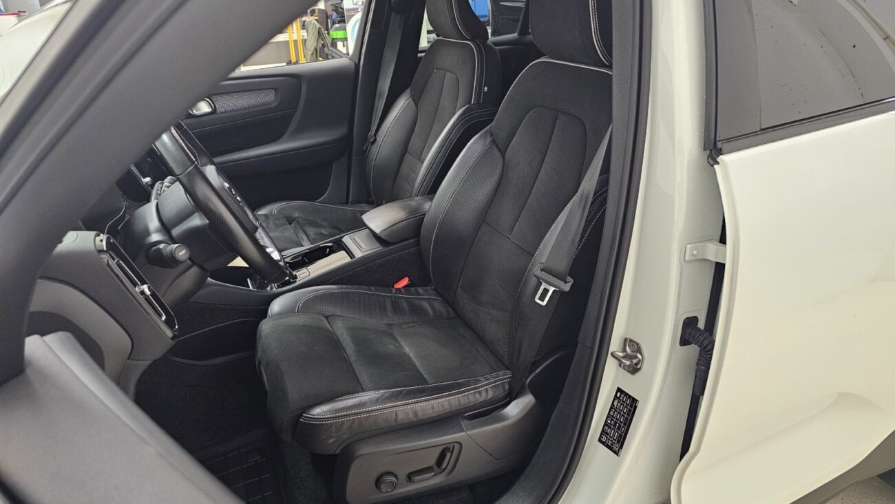 VOLVO XC40 P8 AWD 408CH R-DESIGN EDT - Image 10