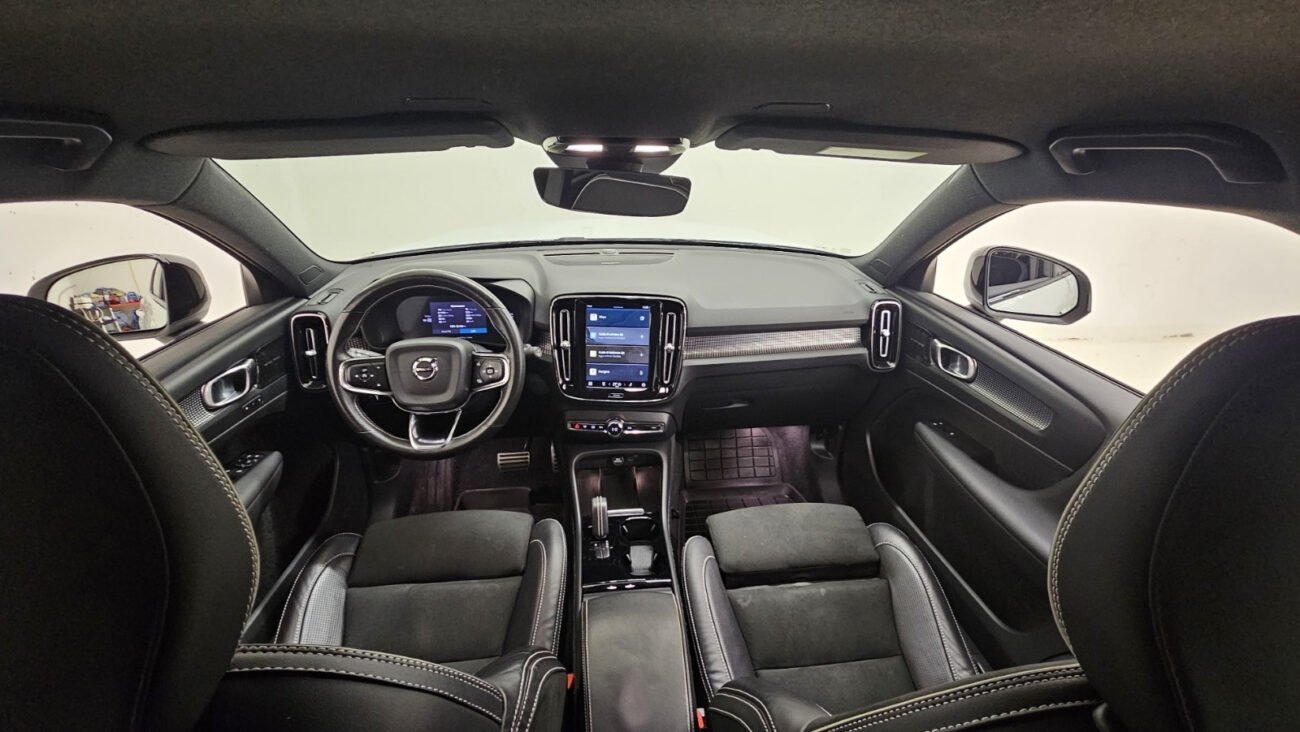 VOLVO XC40 P8 AWD 408CH R-DESIGN EDT - Image 14