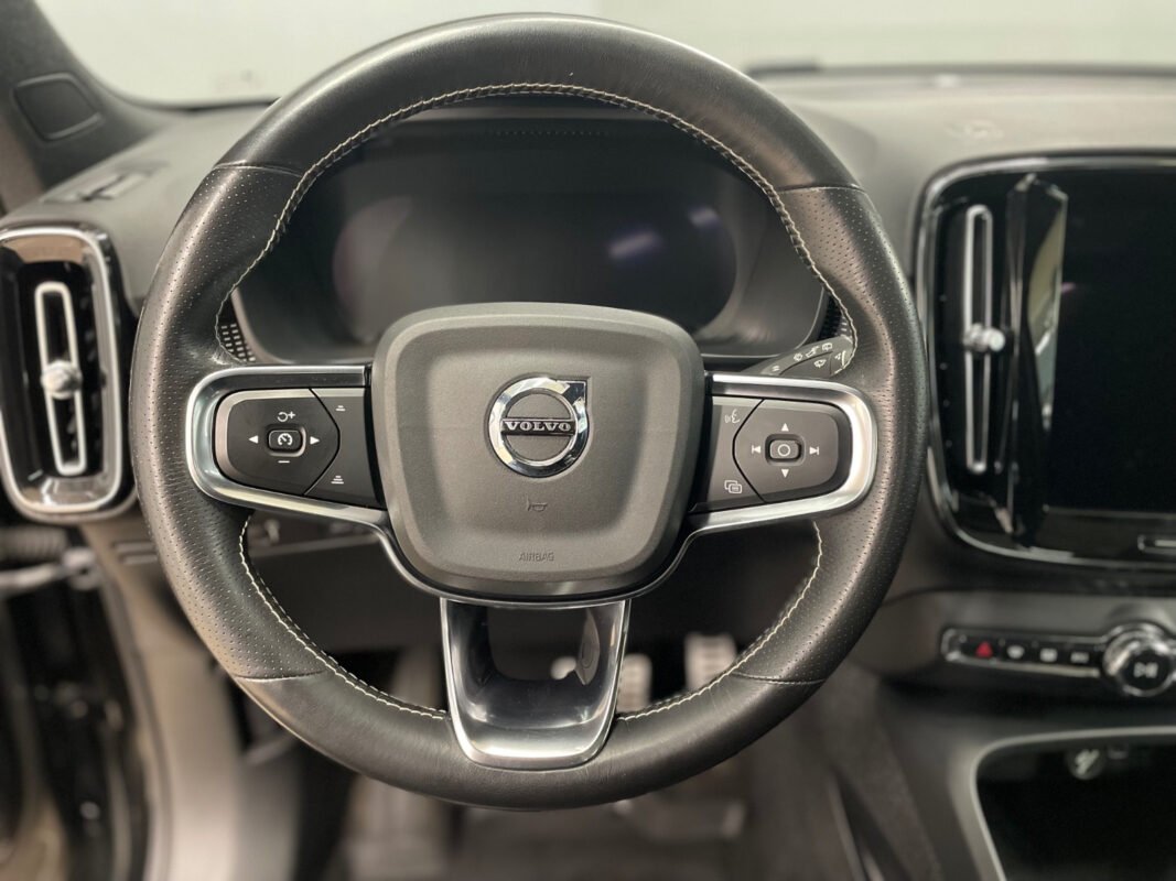 VOLVO XC40 P8 AWD 408CH R-DESIGN EDT - Image 7