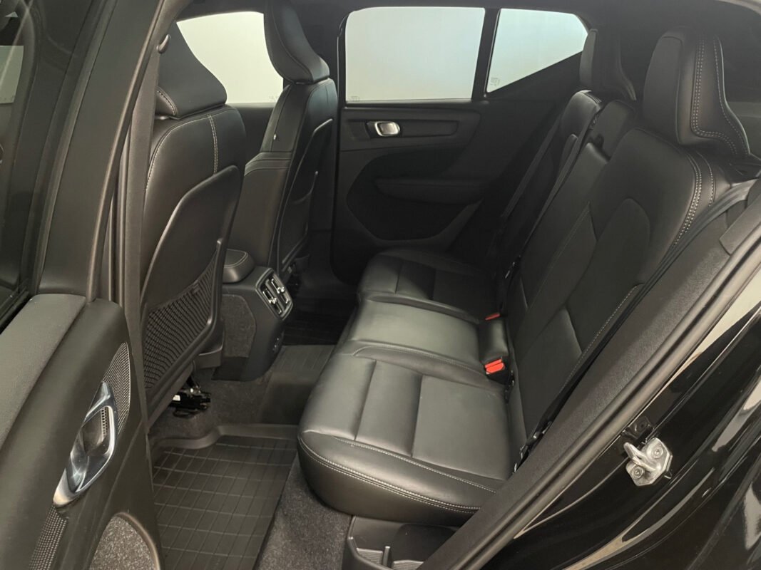 VOLVO XC40 P8 AWD 408CH R-DESIGN EDT - Image 16