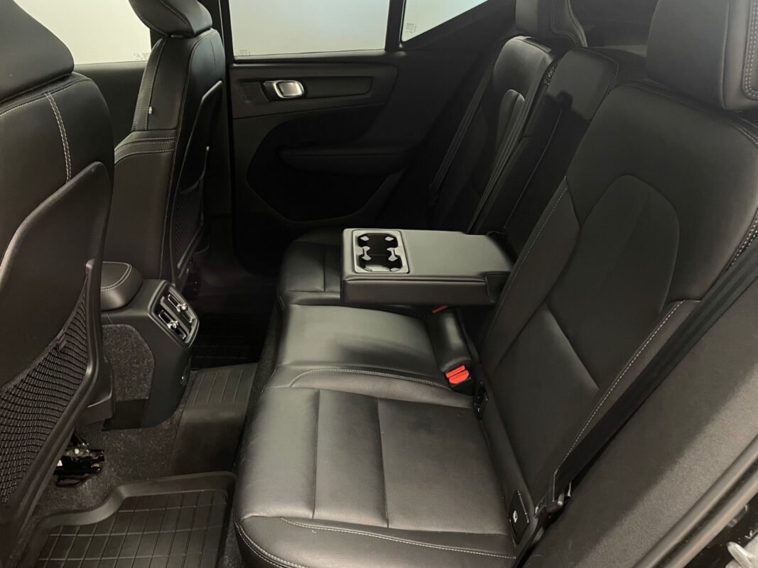 VOLVO XC40 P8 AWD 408CH R-DESIGN EDT - Image 17
