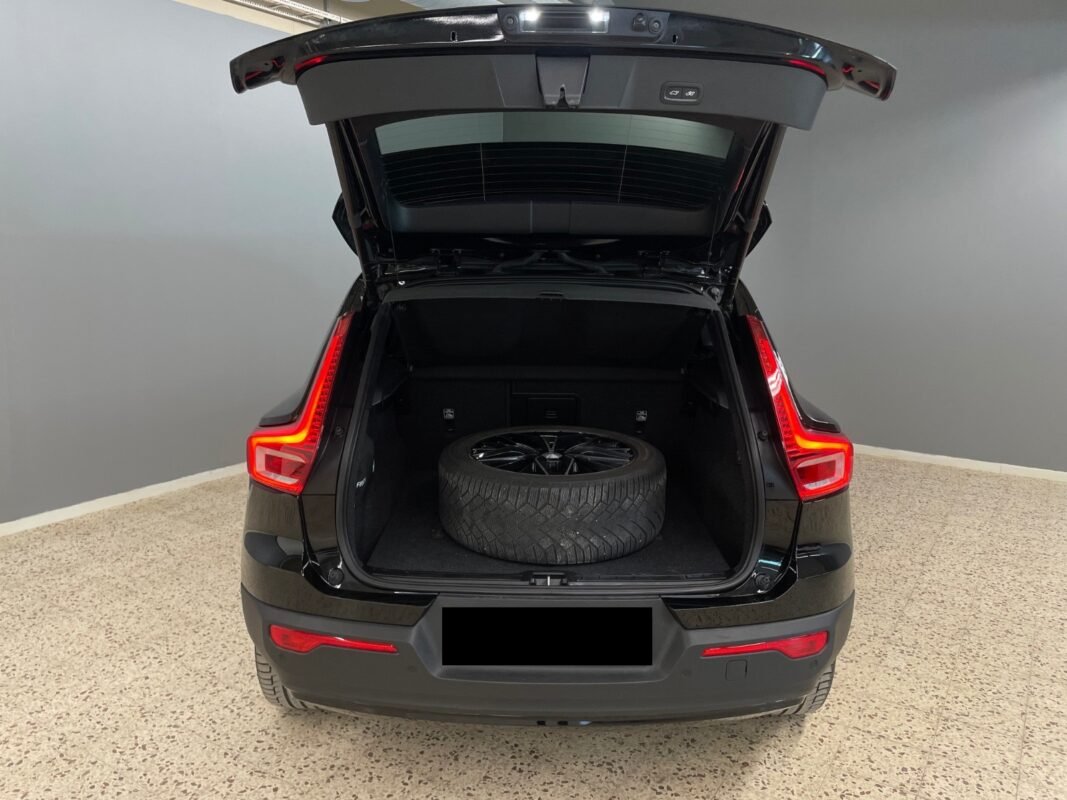 VOLVO XC40 P8 AWD 408CH R-DESIGN EDT - Image 19