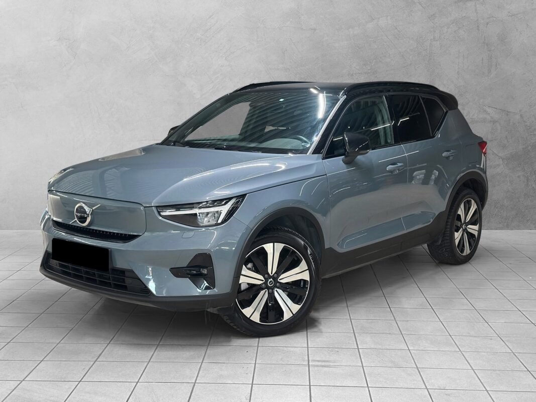 VOLVO XC40 RECHARGE TWIN PLUS AWD - Image 4