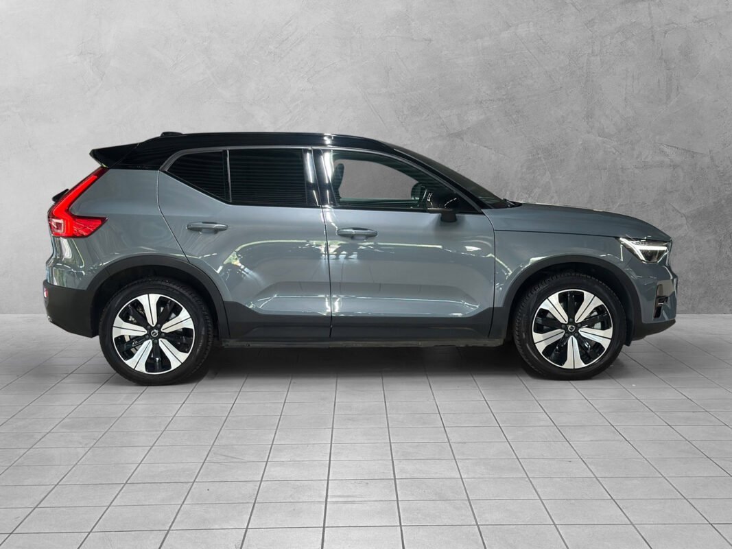 VOLVO XC40 RECHARGE TWIN PLUS AWD - Image 5