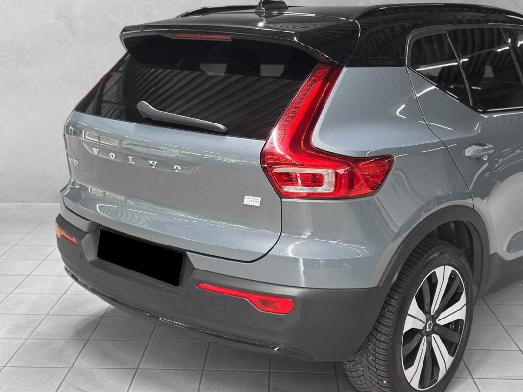 VOLVO XC40 RECHARGE TWIN PLUS AWD - Image 7