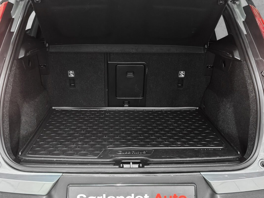 VOLVO XC40 RECHARGE TWIN PLUS AWD - Image 16