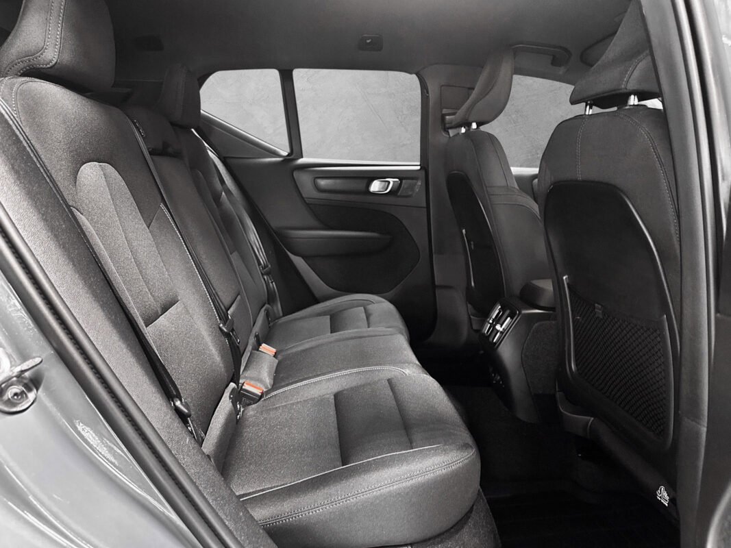 VOLVO XC40 RECHARGE TWIN PLUS AWD - Image 18