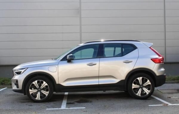 VOLVO XC40 T4 RECHARGE PLUS DCT7